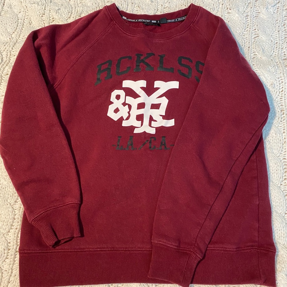 crewneck young & rckless